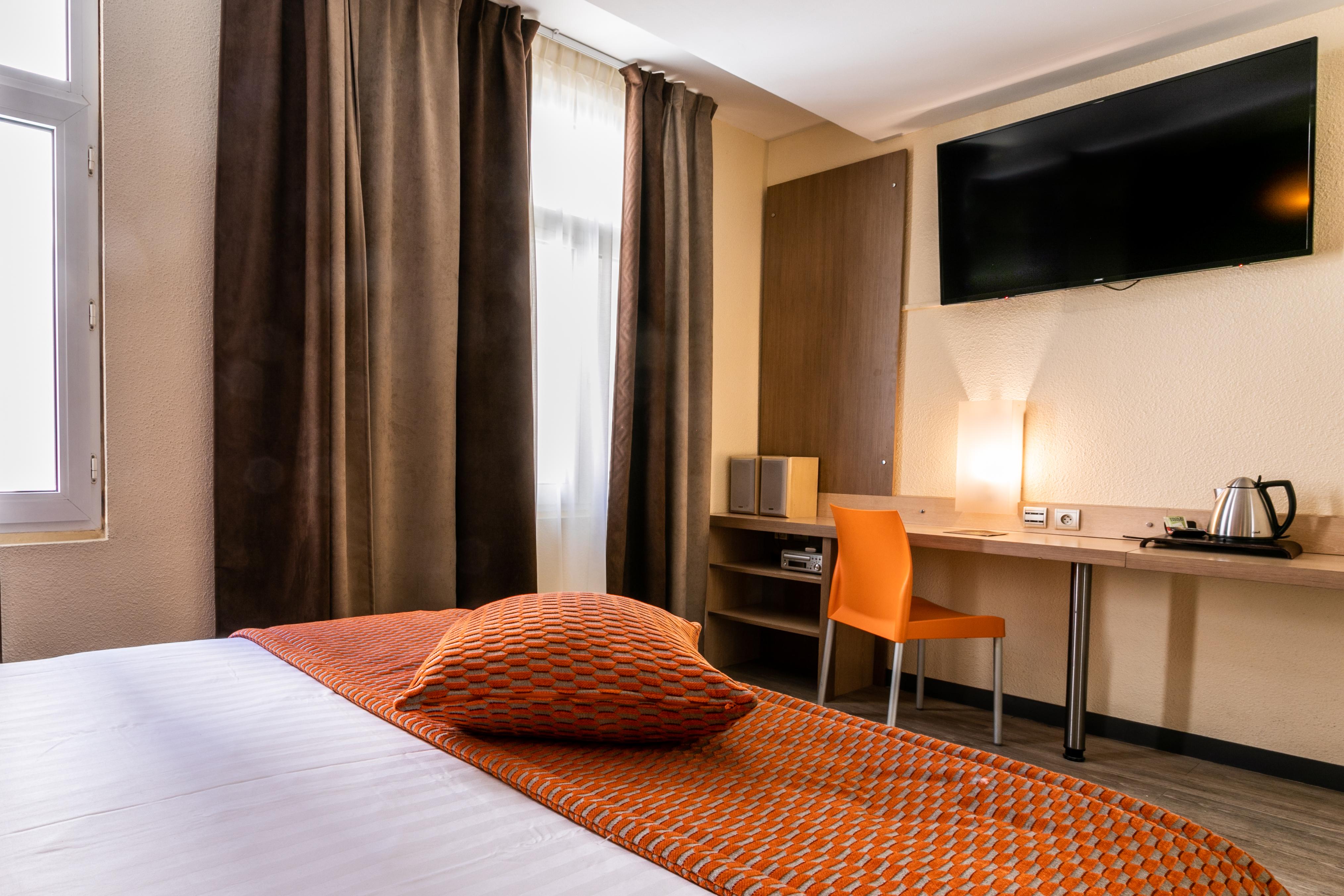 Hotel Carré Vieux Port 3*